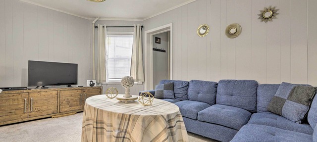 Springfield Vacation Rental: 1 Mi to Downtown