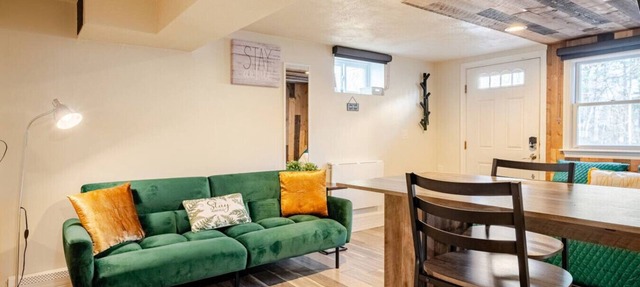 Stay a While, Studio Apartment-Pet Friendly