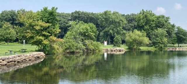 Stay Connected & Explore the Jersey Shore Region with Parking & Swimming Pool!