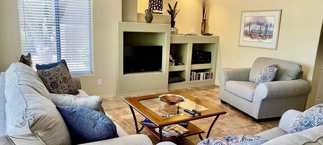 STEPS From the Pool! Relax in your Comfy Pool-side Condo!