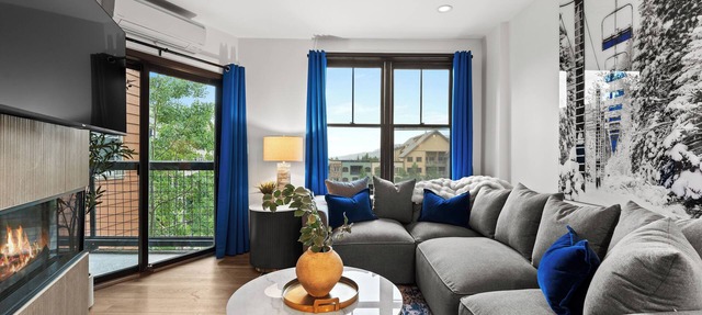 Steps to Keystone Gondola - River Run Village Condo w/Hot Tubs