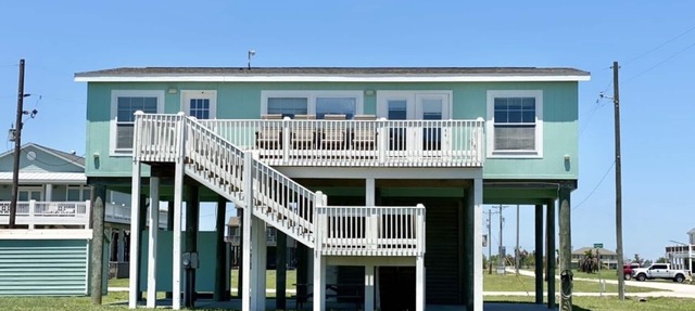 STONE'S THROW - 3 BEDROM WITH AMAZING GULF VIEWS!
