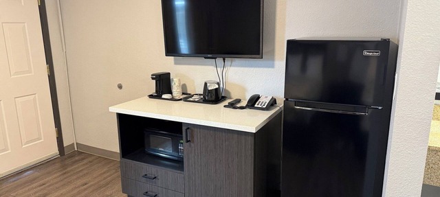 Studio 6 Suites Vancouver, Wa - Waterfront