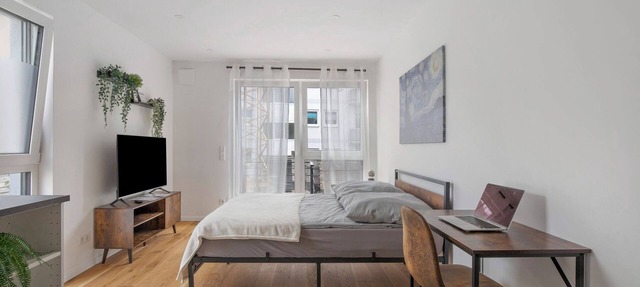Studio 'Ay Homes 08' with Balcony and Wi-Fi