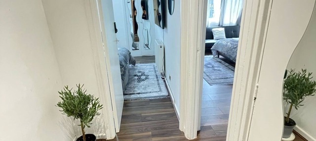 Studio B– Elegant Chic Retreat Near London Landmarks