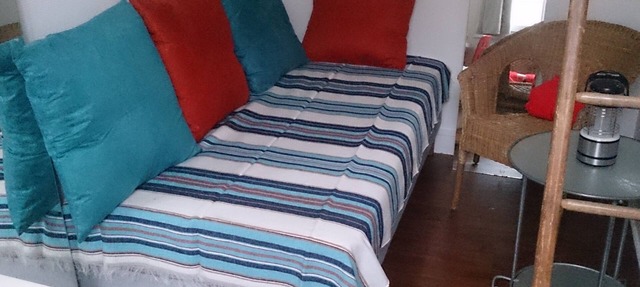 Studio located in the center of Paris, between the Marais and the Saint Martin canal