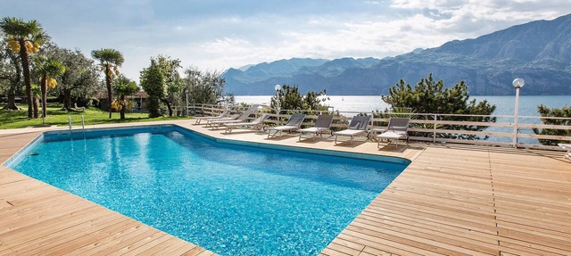 Studio mit Seeblick, BBQ und Gemeinschaftspool by Interhome