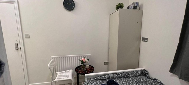 Studio - Sleeps 2 - Acton Park & Stn Close