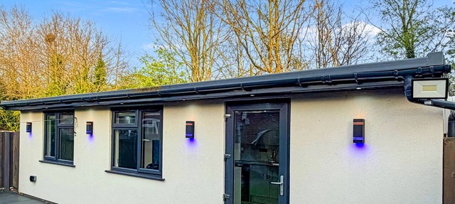 Studio - Sleeps 3 - Aircon - Parking - Pets