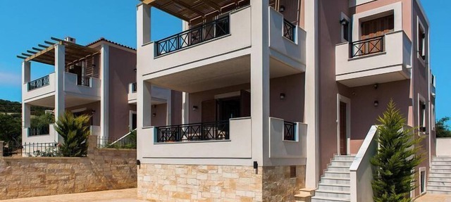 Stunning 3-Bedroom Cottage in Adele