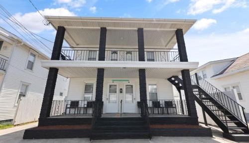 Stunning 8 beds 4 baths Minute 2 Beach boardwalk