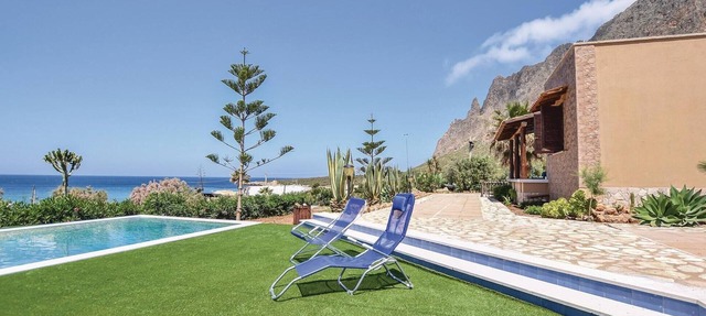 Stunning home in Custonaci