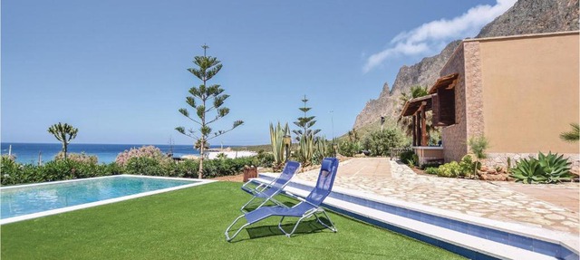 Stunning Home In Custonaci