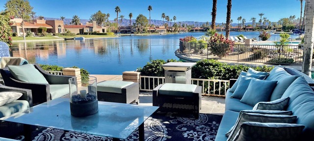 STUNNING LAKEFRONT/POOLFRONT HOME! High ceilings, GREAT VIEWS Modern Space!