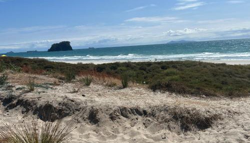 Stunning Mount beachside location