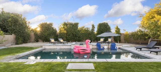 Stunning Oasis w/Resort Style Pool, Patio & Game Room