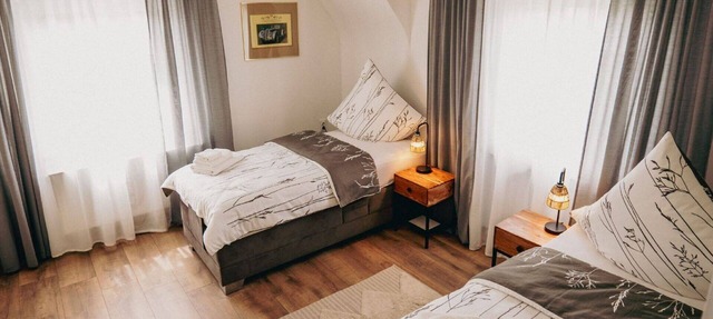 Stunning private villa for 6 guests with WIFI, TV and parking