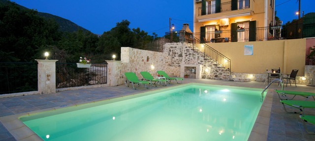 STUNNING TRANQUIL VILLA WITH PRIVATE POOL CENTRAL LOCATION OF THE ISLAND