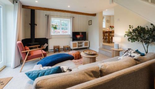 Stylish country Cottage Nr Peckforton Castle