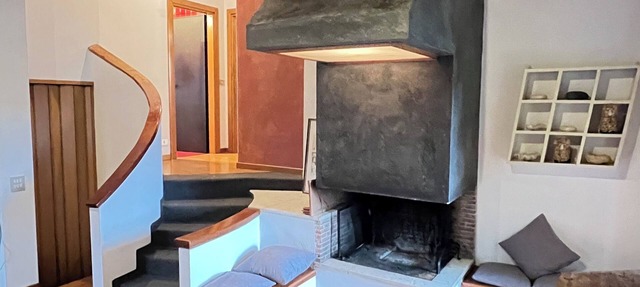 Stylish spacious private attic apartment ideally located in Castelfranco Veneto