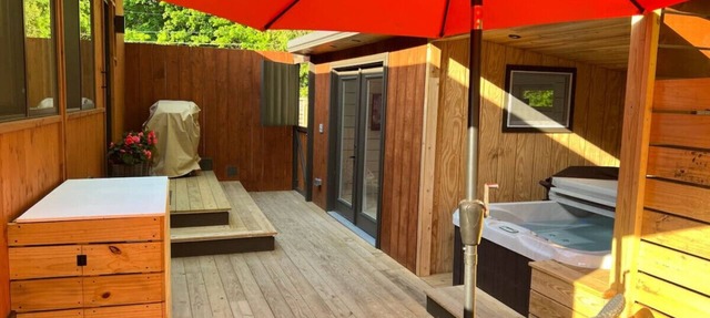 Sugar Shack - 300 square feet of pure sweetness.