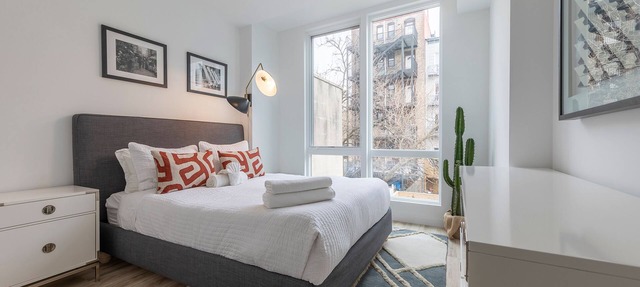 Sun-drenched 3BR Loft With Outdoor Space Near NYC