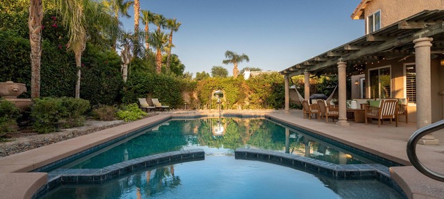 Sunset Disco: Large Pool/Spa @ Lush Family Retreat