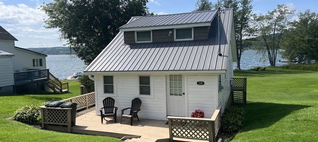 Sunset Retreat - Delightful Cottage on Canadarago Lake