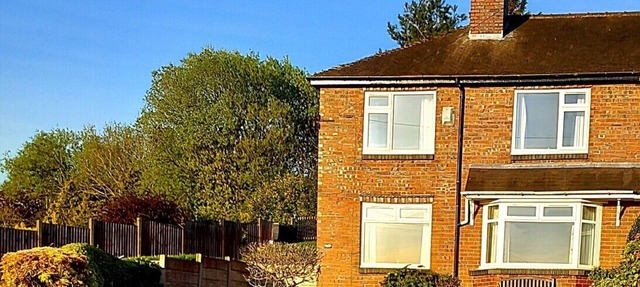 SUNSET VIEW, Comfortable spacious house in the beautiful County of Staffordshire