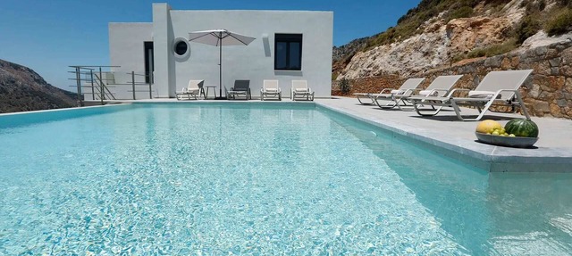Superb 5BR Villa Perfect View at Crete