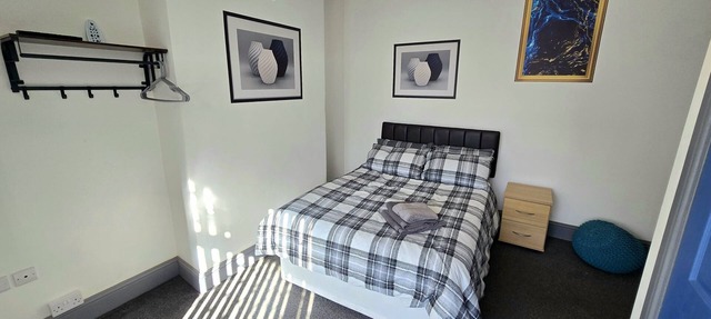 Superior Double Room Ensuite with Shower Room 1