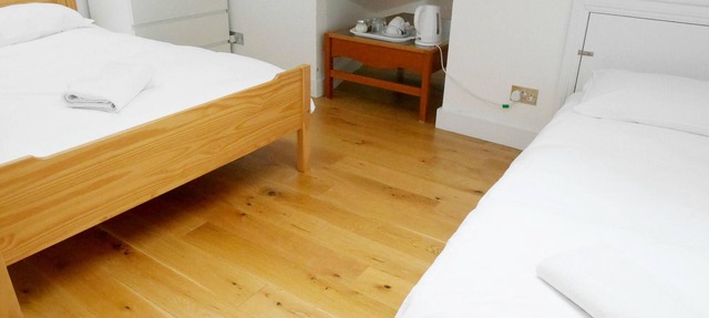 Superior Studio Sleeps 3 people near Kew Gardens