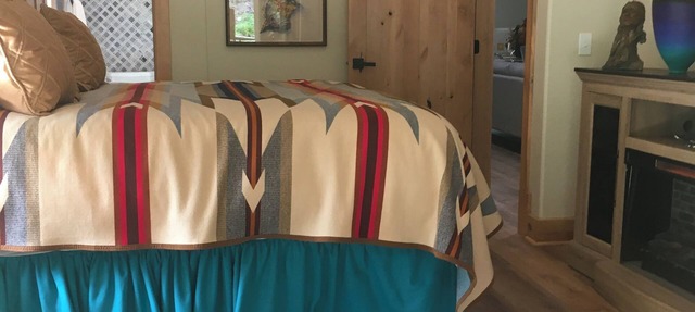 Surrounded by State Forest land, near Knik River Tailrace fishing, luxury detail