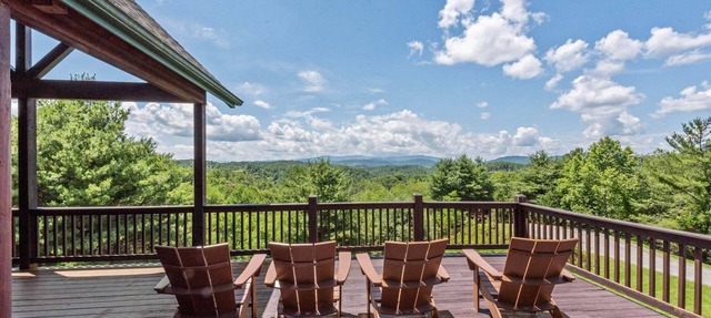 Sweeping Mountain Views | Wraparound Decks | Cloud Rise