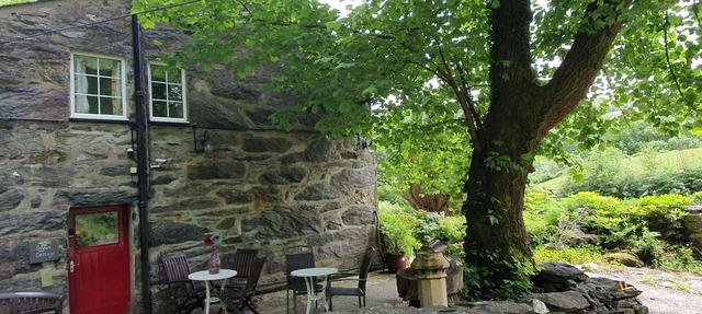 Sygun Cottage 40 mins walk to Watkin Waterfalls, Snowdon