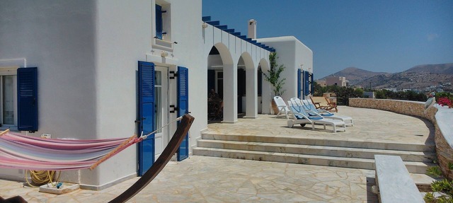 Syros: VILLA ANNITA, BY THE AEGIAN SEA WITH EXTRAORDINARY VIEW