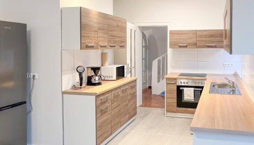 T&K Apartments - 5 Zimmer Einfamilienhaus 15min to Messe Fair DUS - Willich