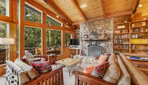 Tahquitz Rock Lodge