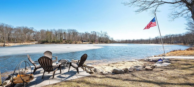 Take a break and unwind at Plymouth Lakefront Retreat with a Hot Tub