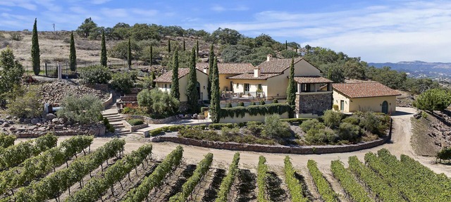 Temecula Valley Wine Country Area - European Villa on 20 Acre Vineyard