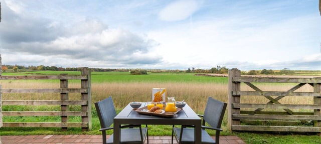 Terrace Barn - One Bedroom House, Sleeps 2