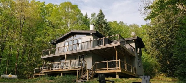 The Aster Chalet: a modern family retreat