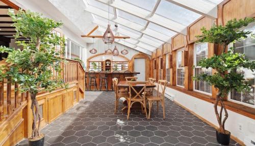 The birch House Heated Pool, Sauna, Hot Tub & More