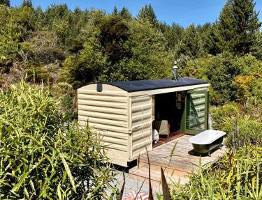 The Box Car with Outdoor Private Bath