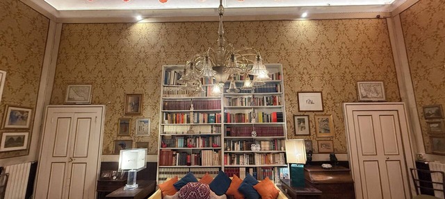 The Exclusive PRINCE MANSION with Panoramic TERRACE. Historical Center!