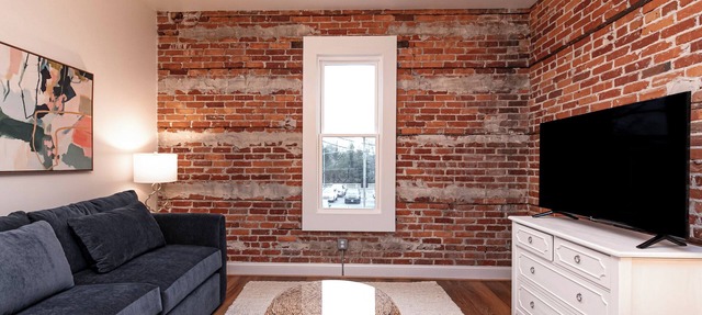 The Glick - Short Stays on Market