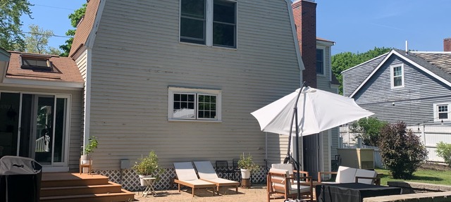 "The Hampton", Modern Coastal Charm. 3BR, 5-minute drive to the beach.