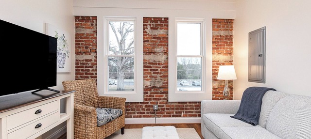 The Harbour - Short Stays on Market