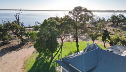 The Jetty House - Lake Bonney Riverland