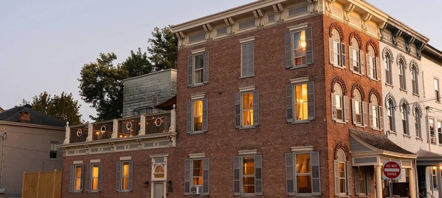 The Mulford Alden House - Historic Hudson Luxury